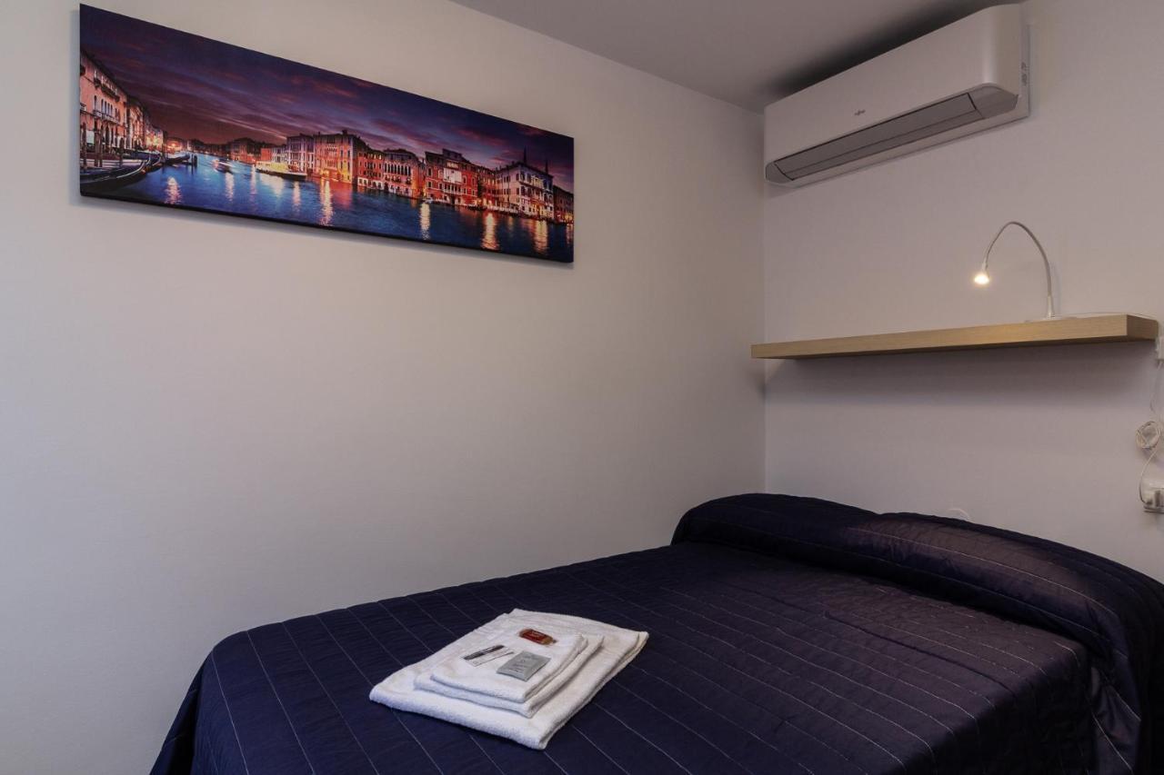 Veneziacentopercento Apartments & Rooms Экстерьер фото